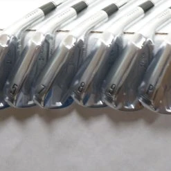 Mint Srixon Zx7 Iron Set 5-Pw Regular Flex Dynamic Gold 105 Steel 1053388 D6