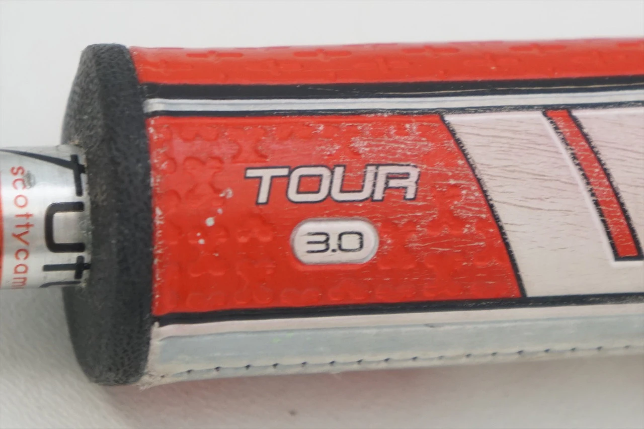 Scotty Cameron Futura 37" Putter Good Rh 1059047 Super Stroke Grip 5 Scotty Cameron Futura 37" Putter Good Rh 1059047 Super Stroke Grip - Image 5